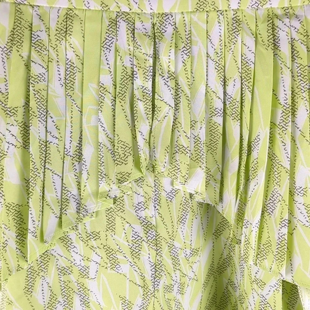 BCBGeneration Shorts - Picture 2 of 7